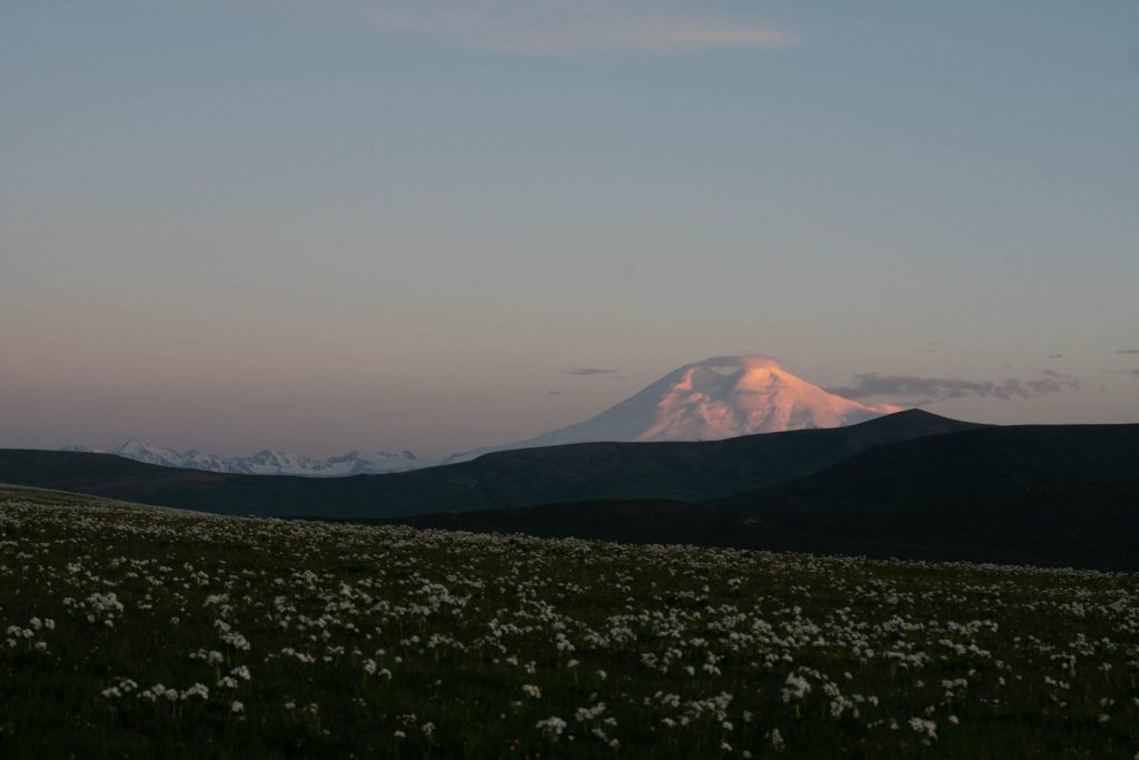 Водопад Каракая-Су, Кабардино-Балкария, Урочище Джилы-су, Тур в Джилы-су, Авторский тур в Кабардино-Балкарию, Клуб Путешествий In russia today, тур на Бермамыт, Джип-тур на Кавказ, туры на Эльбрус