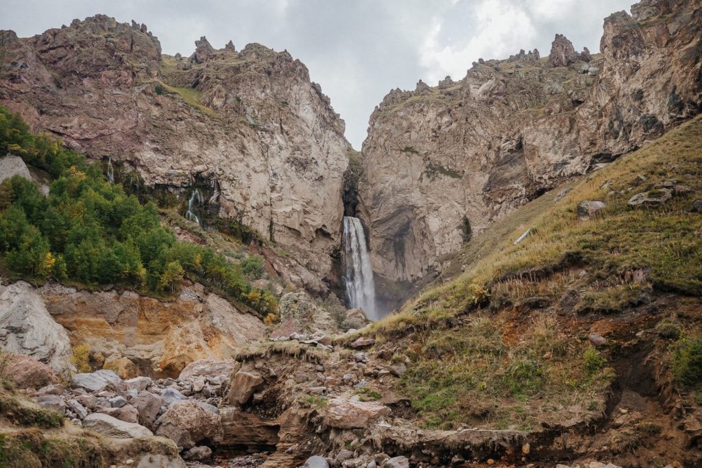 Водопад Султан, Водопад Каракая-Су, Кабардино-Балкария, Урочище Джилы-су, Тур в Джилы-су, Авторский тур в Кабардино-Балкарию, Клуб Путешествий In russia today, тур на Бермамыт, Джип-тур на Кавказ, туры на Эльбрус