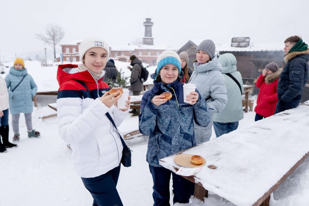 Перекус на ярмарке в Свияжске