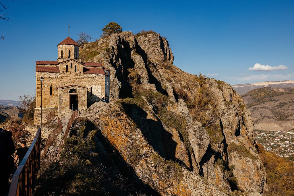 Карачаево-черкесиия, тур в Домбай, Авторский тур в Домбай, горы Северного Кавказа, Северный Кавказ, Домбай что посмотреть, летающая Тарелка Домбай