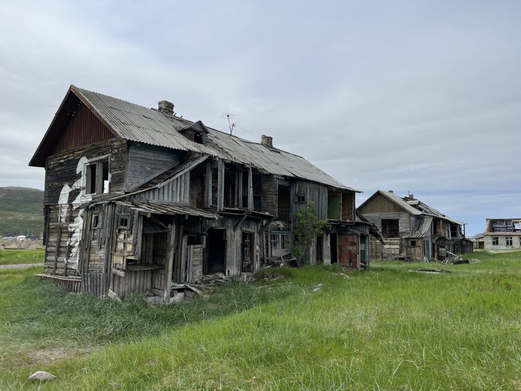 Авторский тур в Мурманск Дыхание Арктики, Киты в Баренцевом море, Кольский полуостров, Водопад Батарейский, Тундра