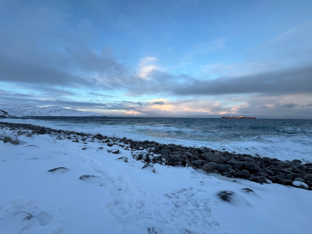 Айс-флоатинг на Белом море, Арктика, Авторский тур в Мурманскую область, Клуб Путешествий In Russia Today, Баренцево море, Кольский полуостров