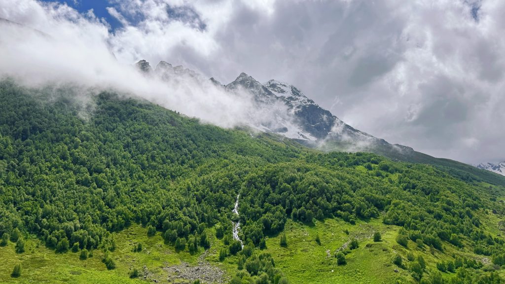 Долина Харес
